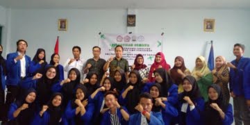 Hadiri Pelantikan SEMA dan HMJ PGSD FKIP Unipo, Ini Pesan Rektor Jorry