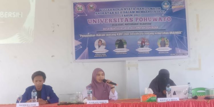 Eviliona Muslimin, ST.,MT Melakukan sosialisasi kepada warga Desa Buntulia Jaya