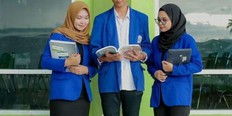 Keuntungan dan Tantangan Mahasiswa Saat Studi di Kampus Swasta