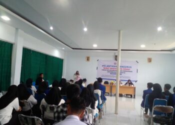 Dr. Rusni Djafar, M.PA, Resmi Lantik Senat FKIP Unipo: Menjaga Nama Baik Almamater!